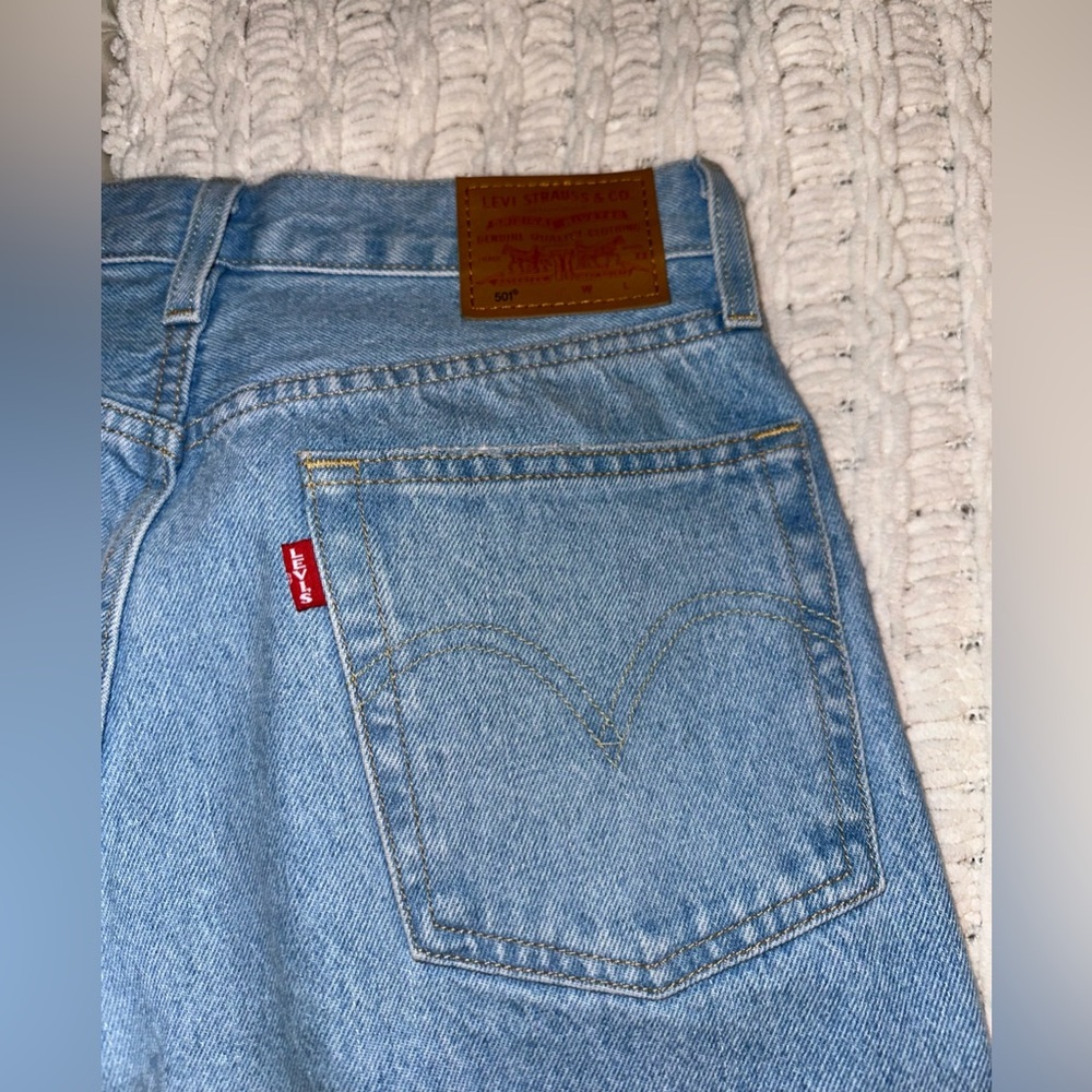 Levi’s 501 straight-leg jeans - Picture 2 of 5